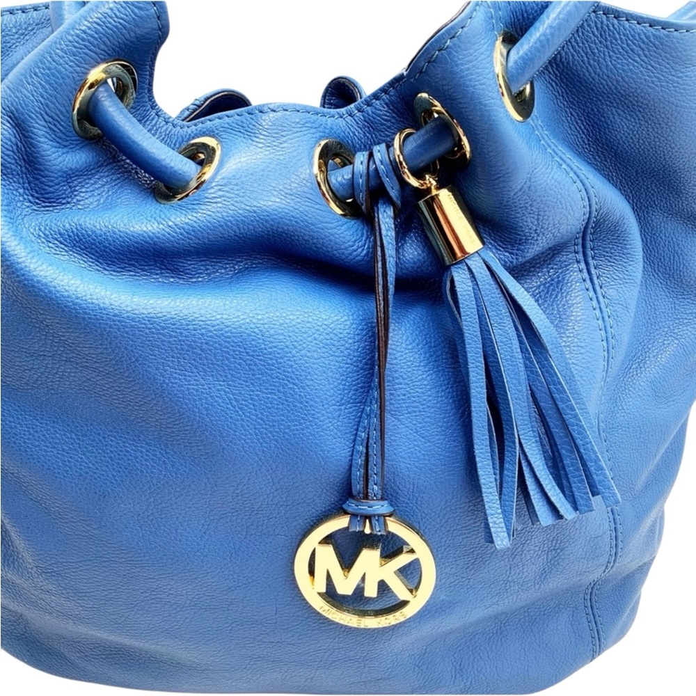 {Michael Kors} Pebble Leather Slouchy Bag - Picture 6 of 16